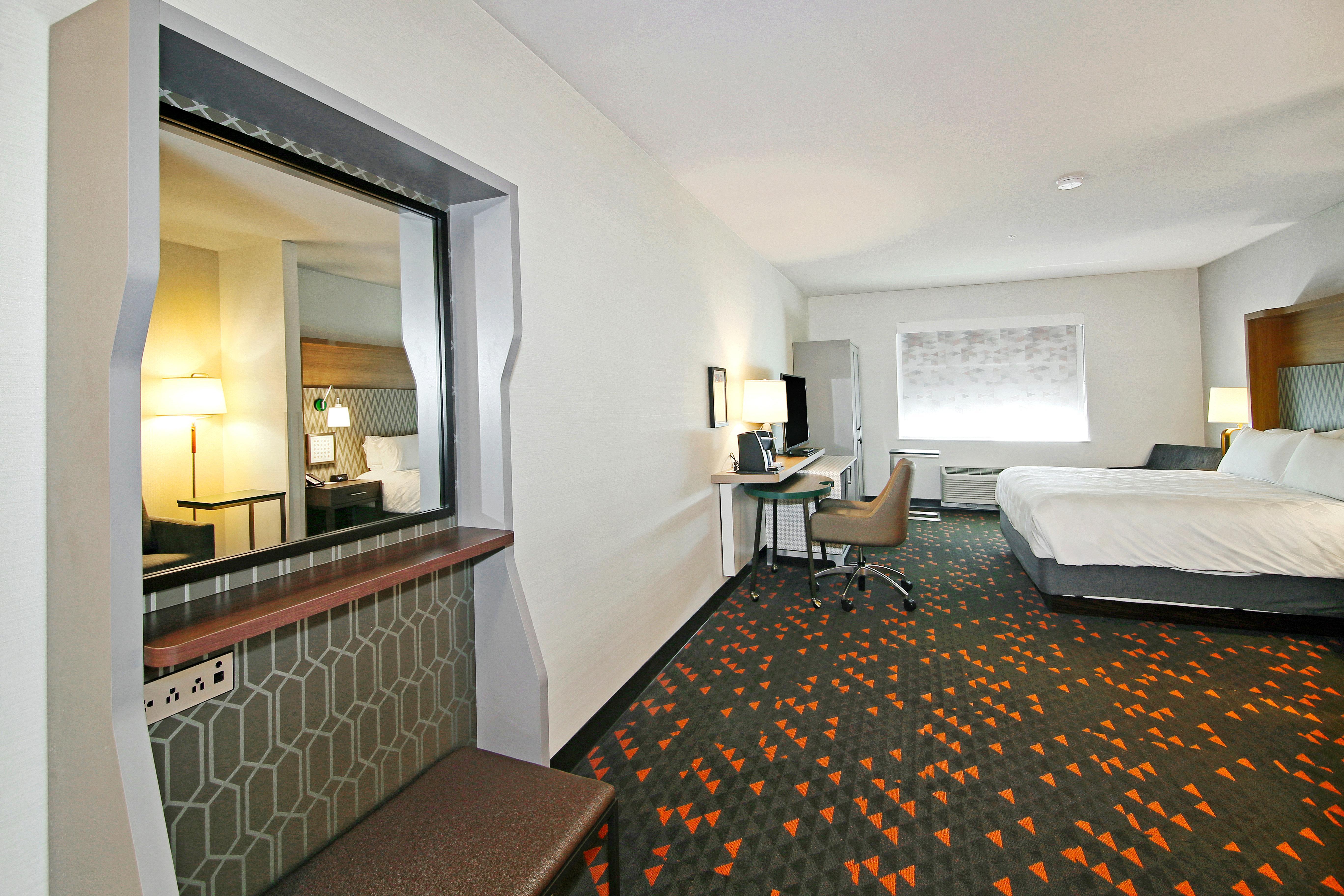 Holiday Inn Hotel & Suites - Calgary Airport North By Ihg Exterior photo