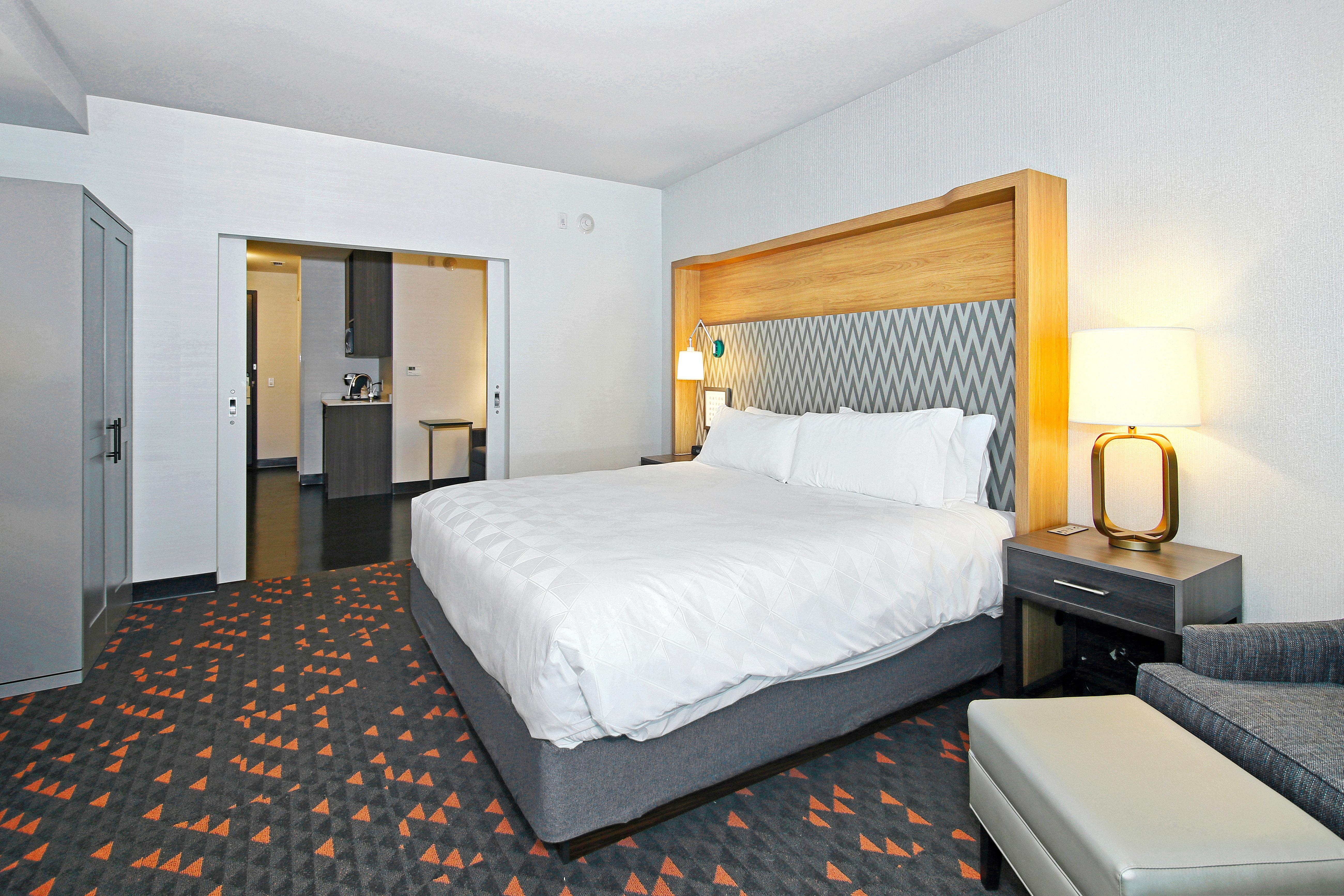 Holiday Inn Hotel & Suites - Calgary Airport North By Ihg Exterior photo