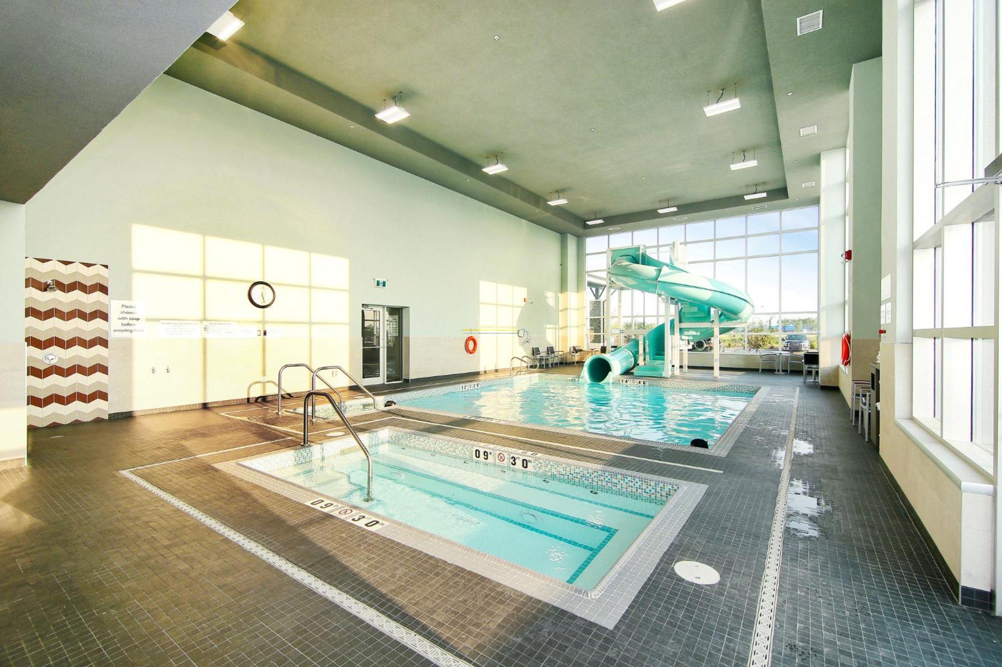 Holiday Inn Hotel & Suites - Calgary Airport North By Ihg Exterior photo